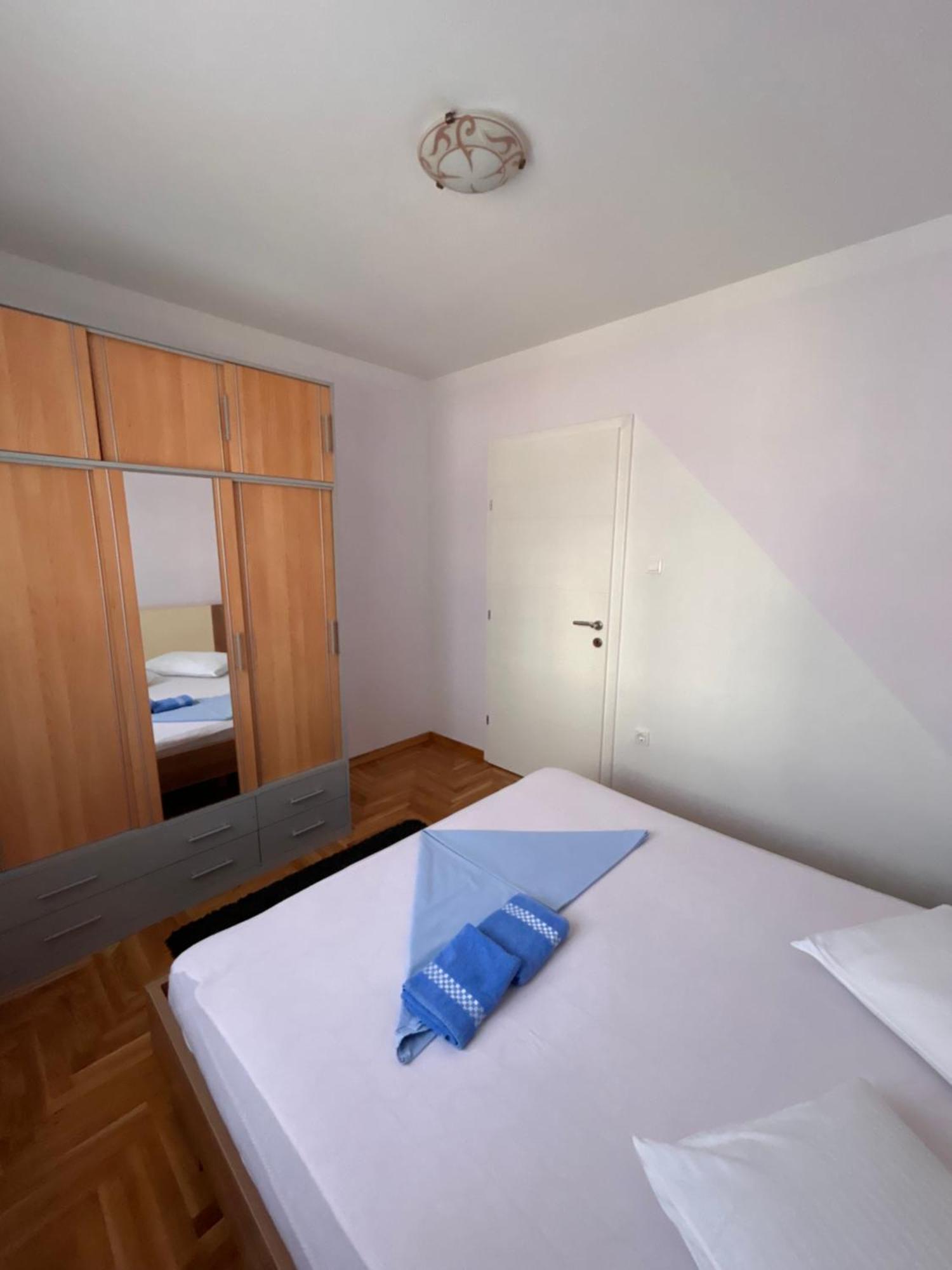 Apartment Agata Трогир Экстерьер фото